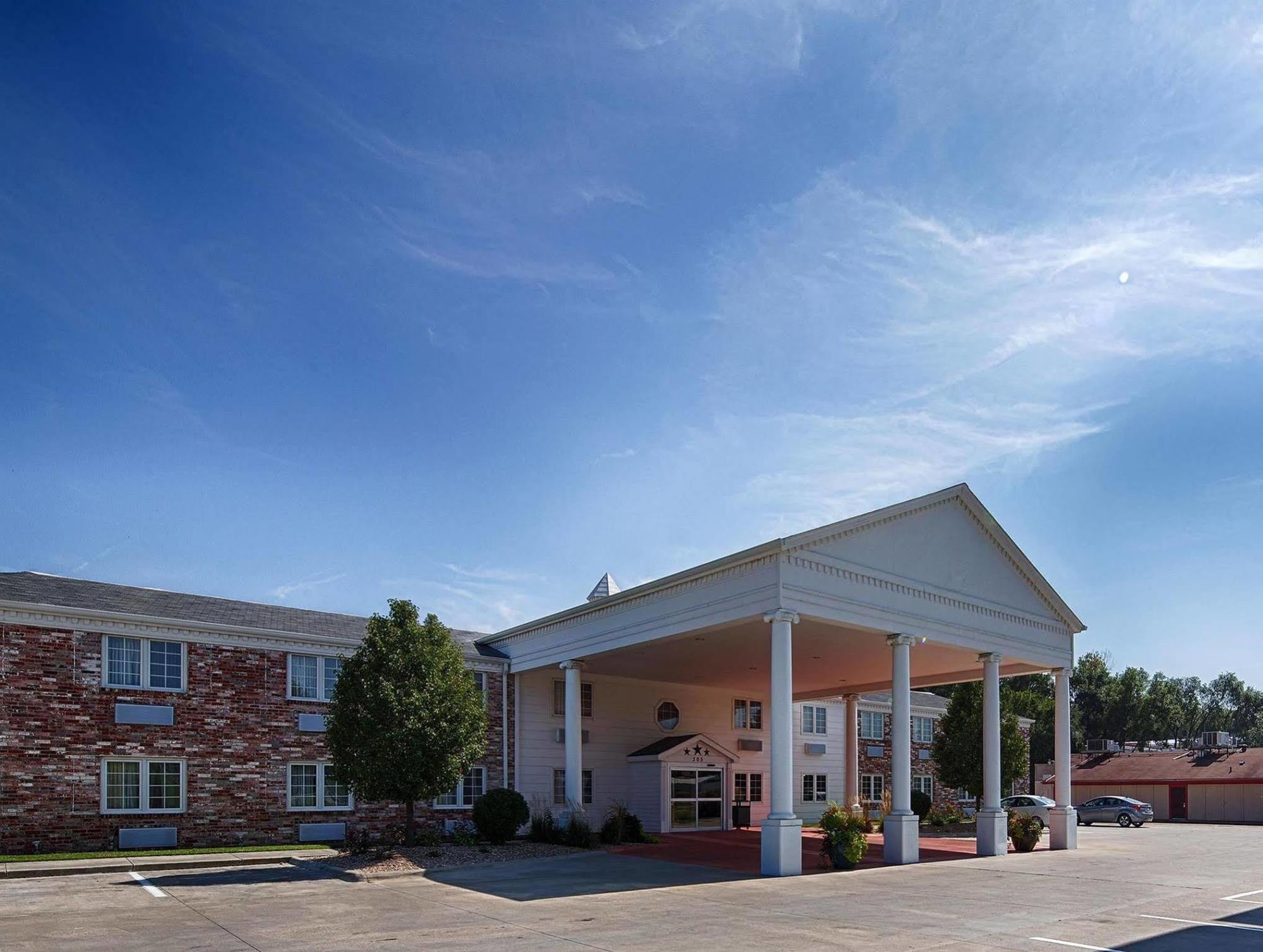 Baymont By Wyndham Bellevue - Omaha Hotel Exterior foto